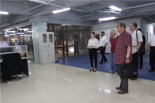 河北誠(chéng)促會(huì)誠(chéng)信萬(wàn)里行 走進(jìn)邯鄲耀騰企業(yè)管理咨詢集團(tuán)，郝小學(xué)引領(lǐng)管理新思路